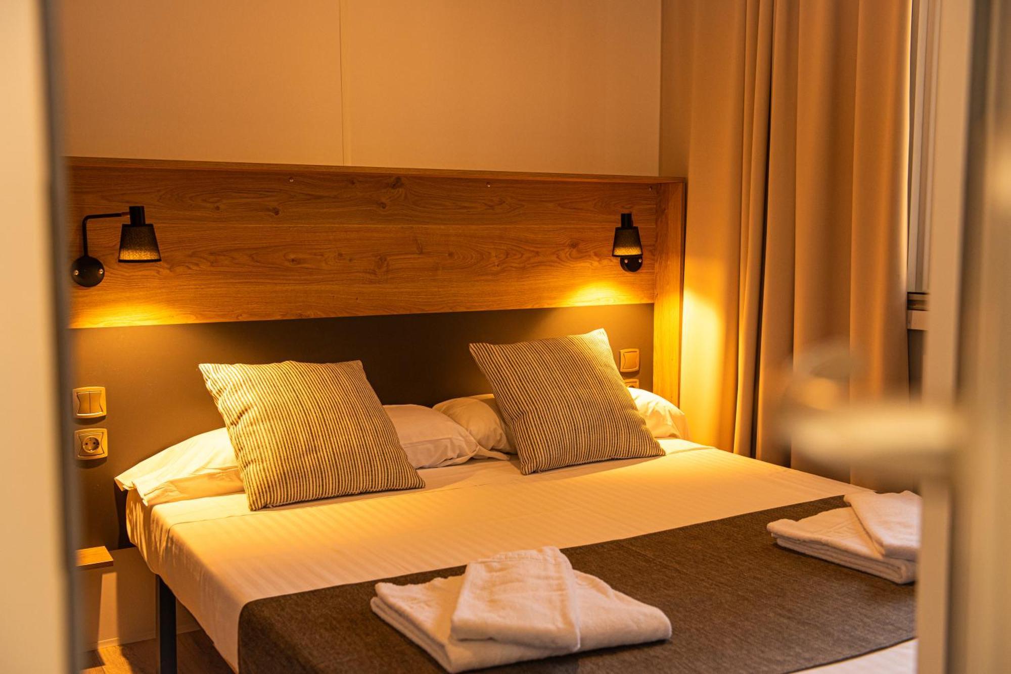 Camping & Bungalows Platja Brava Pals Luaran gambar